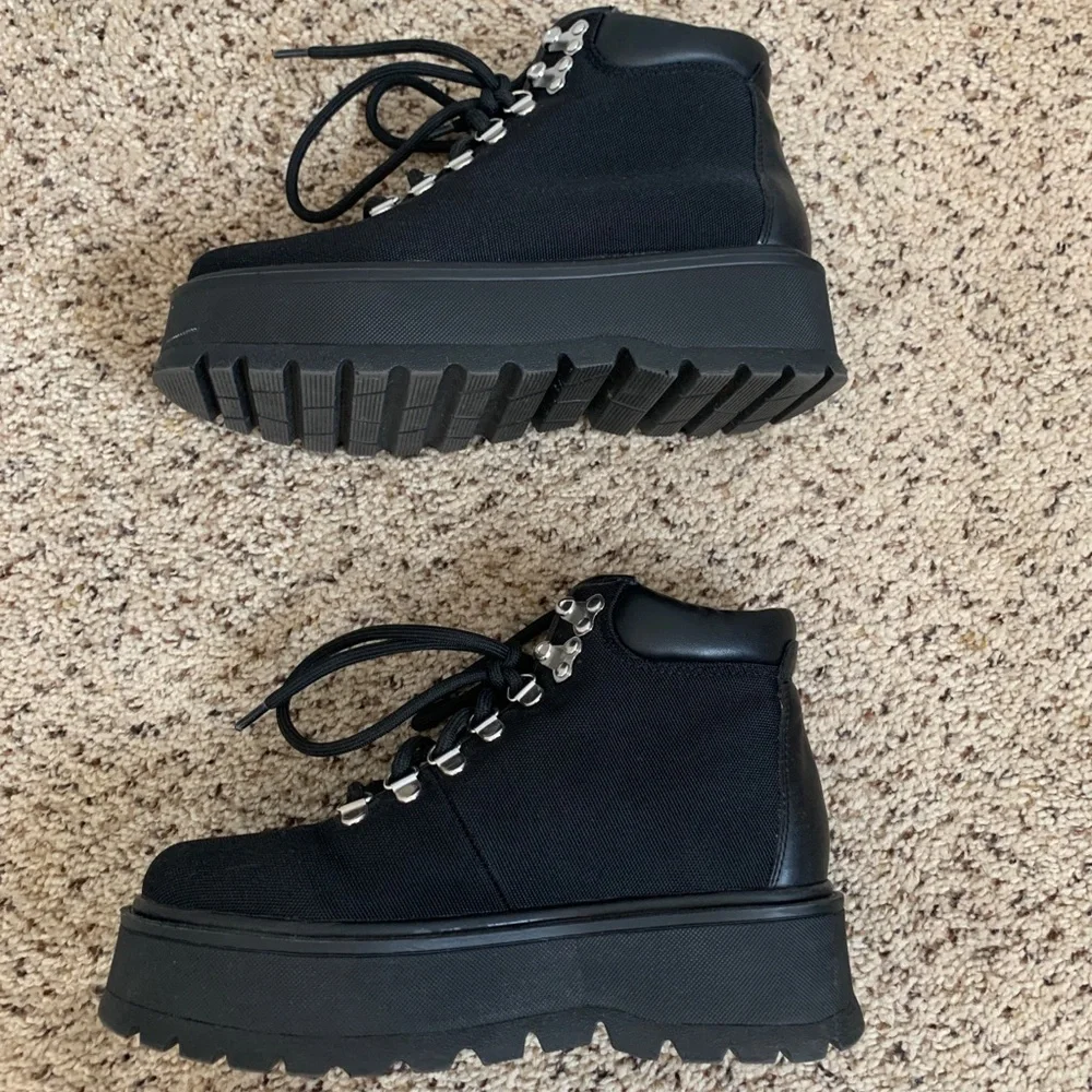 Steve Madden Platform Ankle Boots - Picture 5 of 6